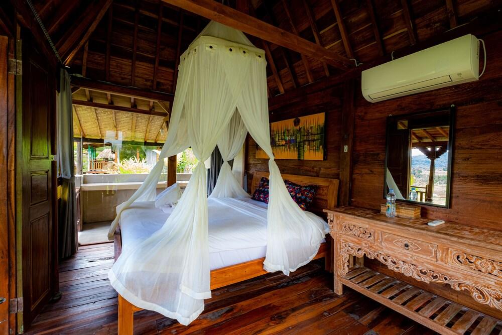 Natural View Sidemen Villa & Cottages