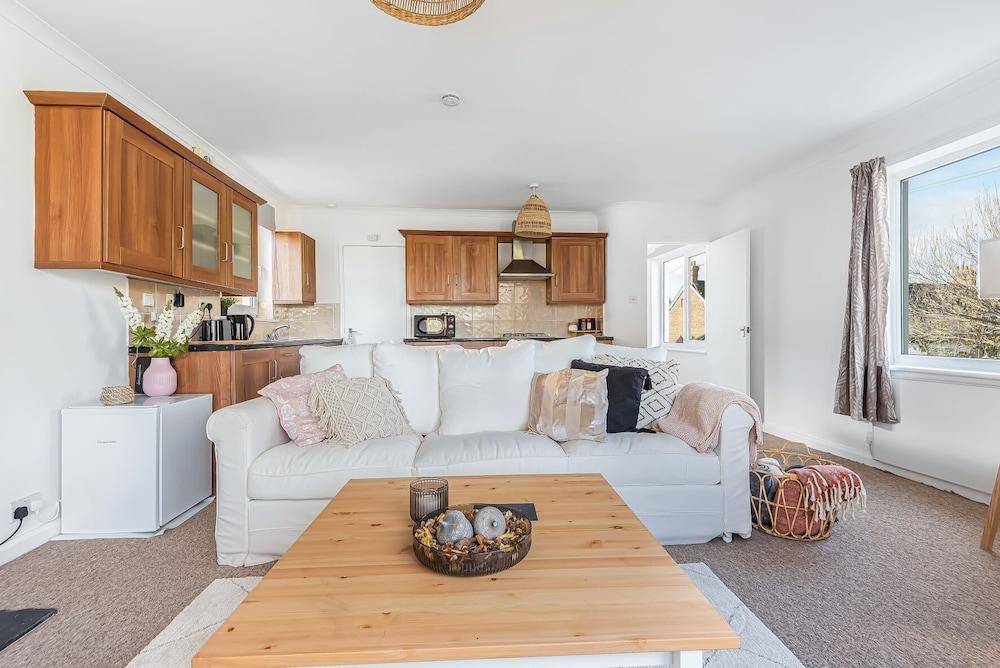 2 Bed Property in Historic Tonbridge