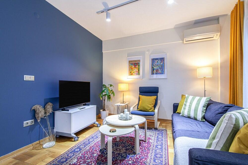 Amazing Flat With Central Location in Mesrutiyet