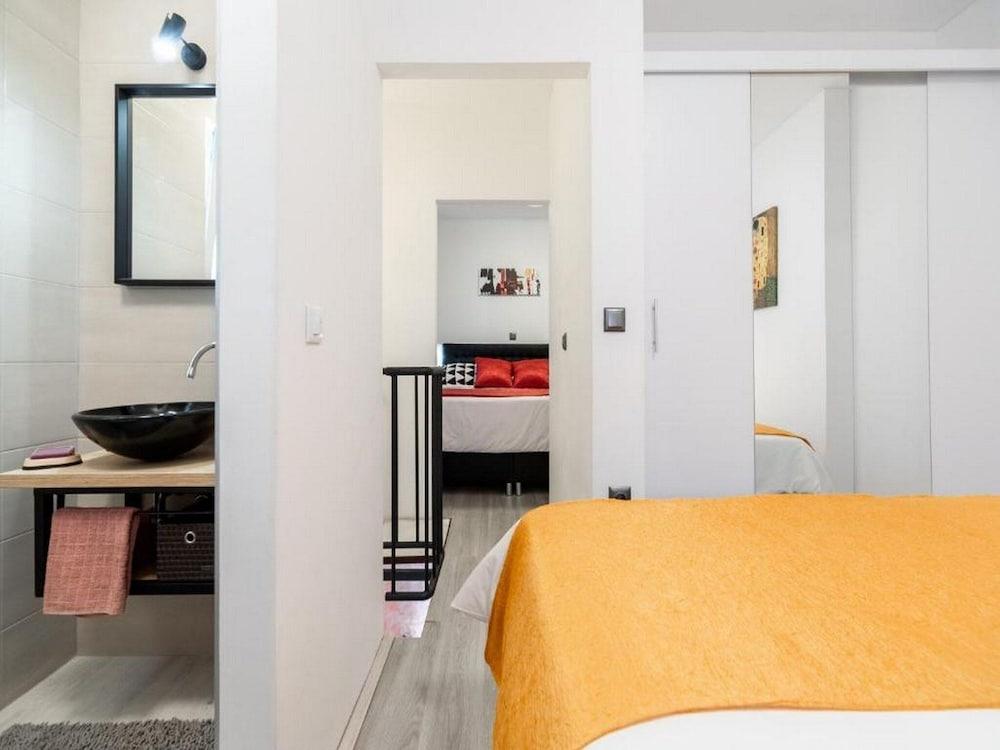 Apartment Dionis Domus