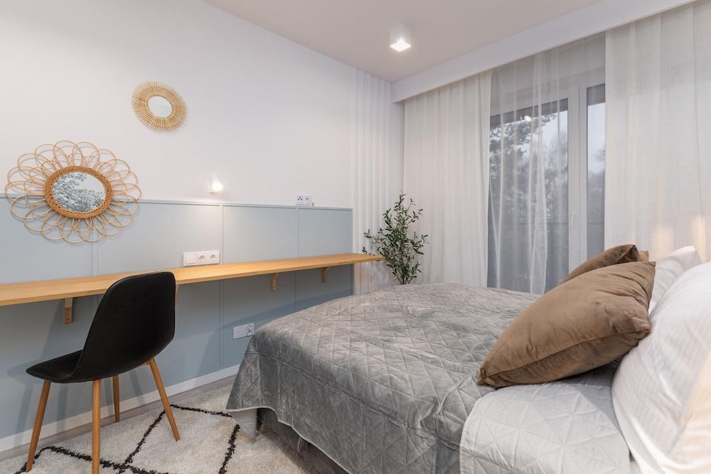 Dziwnów Spadochroniarzy by Renters