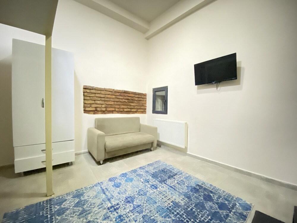 P2404 in Stanbul With 1 Bathrooms