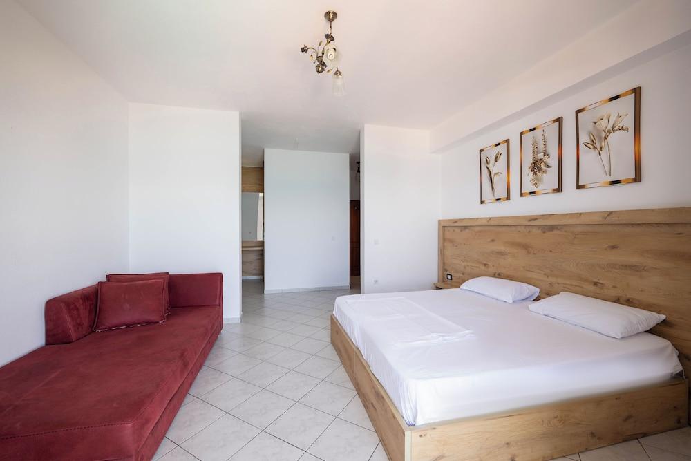 Hotel Mercury Saranda