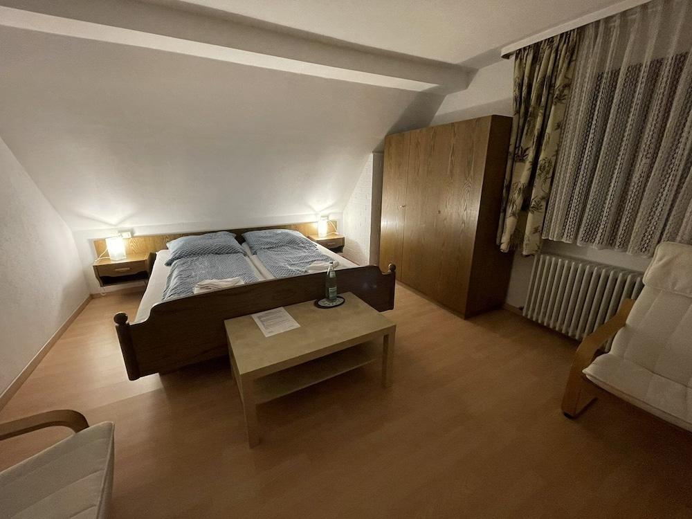 Beny Hotel Restaurant