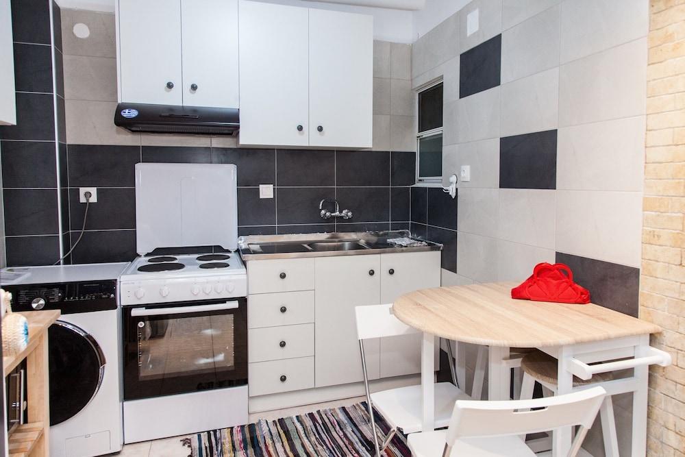 Cozy apartment in Pireas