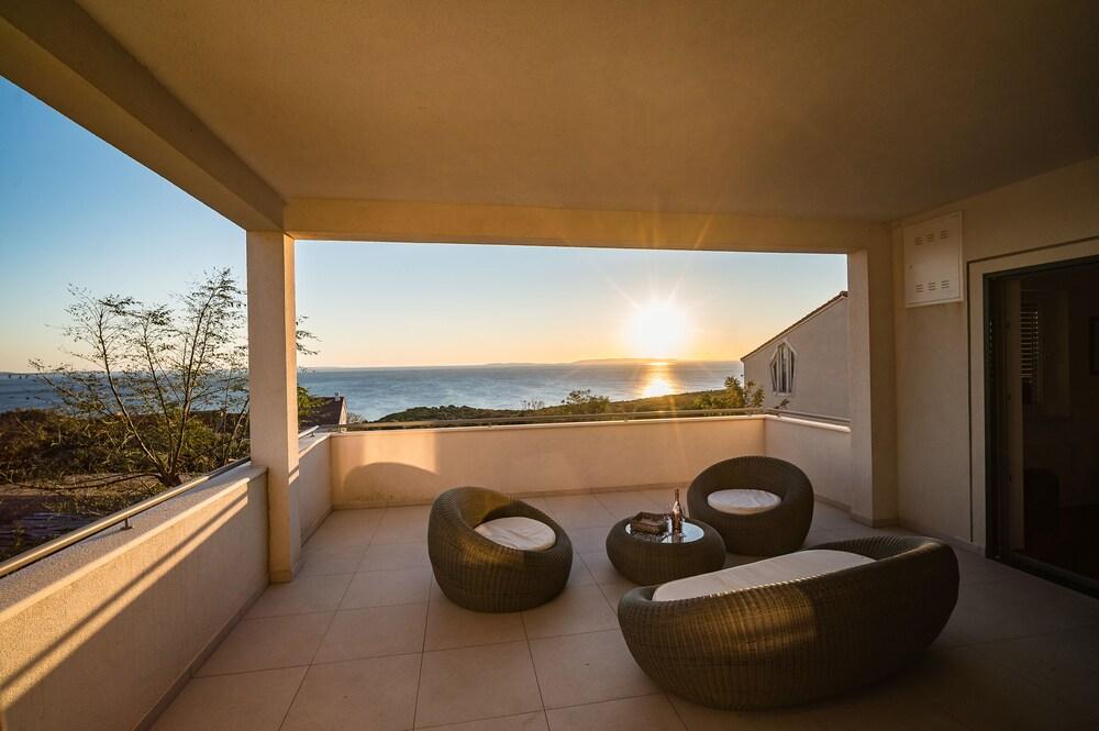 Villa Thalia - Private Heated Pool