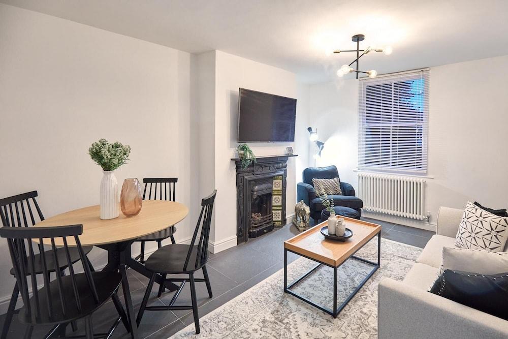 Host Stay High Street Cottage