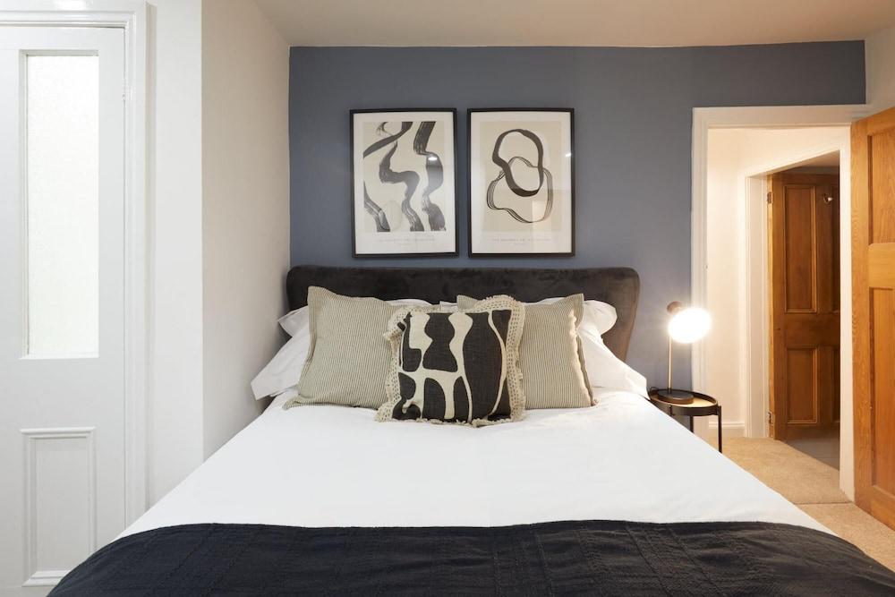 Host Stay High Street Cottage