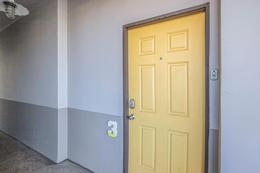 Condo di Cocco 3-oceanfront Dog Friendly w Pool