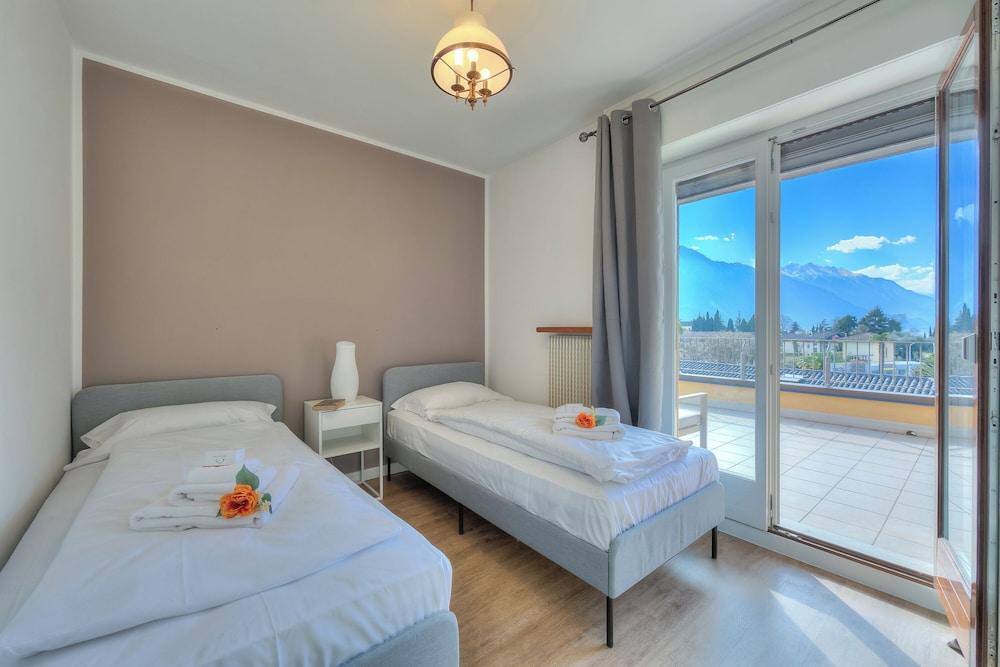 Antares150m From the Lake