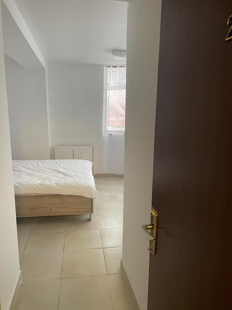 Occidental Wise Transit Hotel