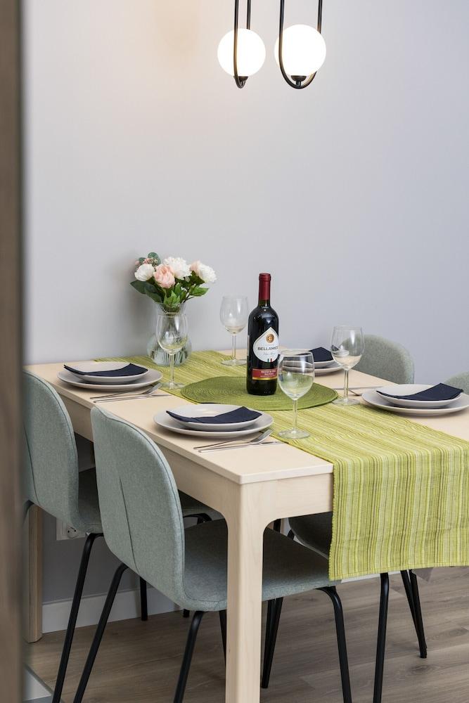 Ostoya Pucka by Renters