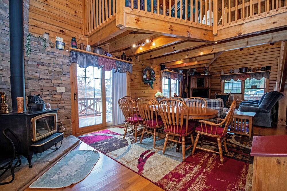 Mountains View by Taylor Made Deep Creek