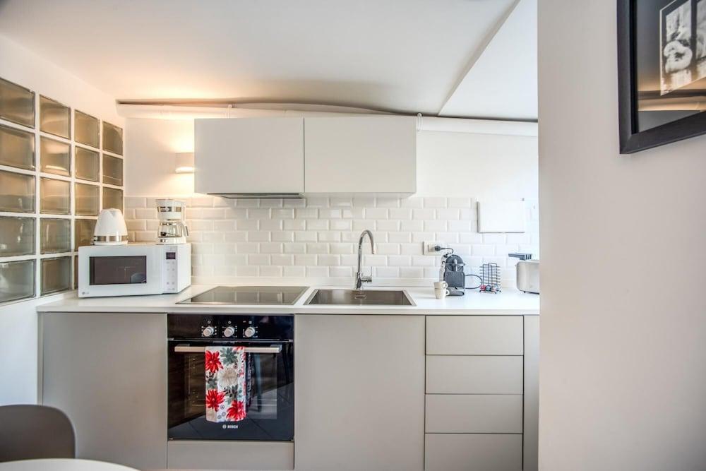 Pignatelli Apartment