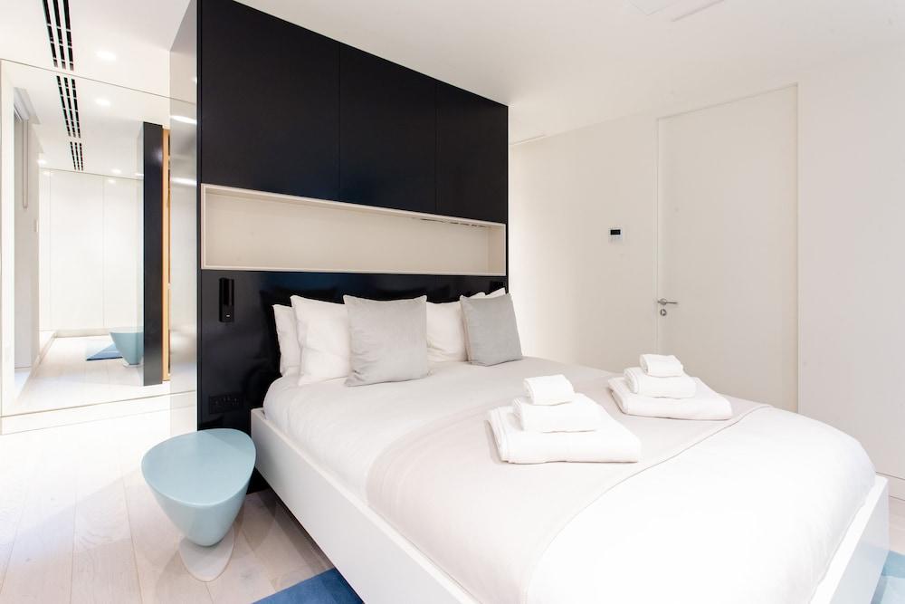 Designer Apartment in Mayfair