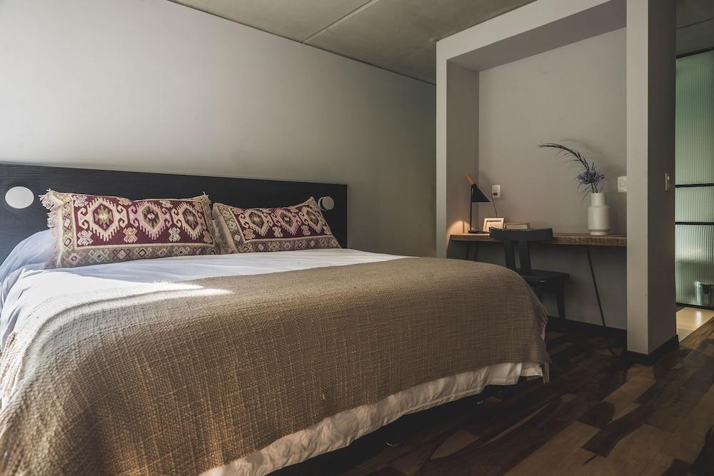 Be House Suites & Spa