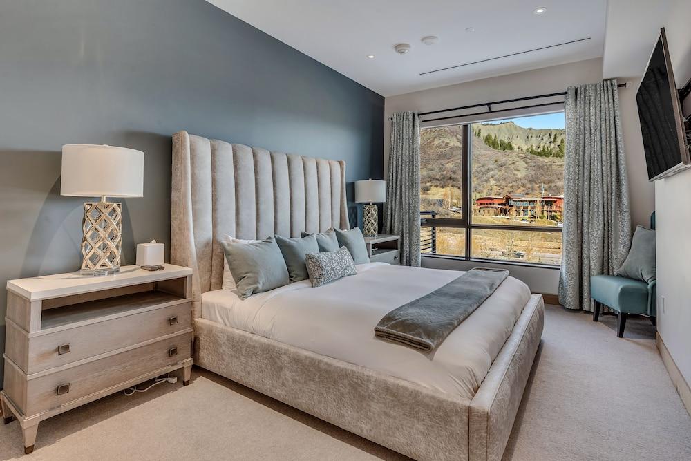 One Snowmass - Snowmass Mountain Lodging