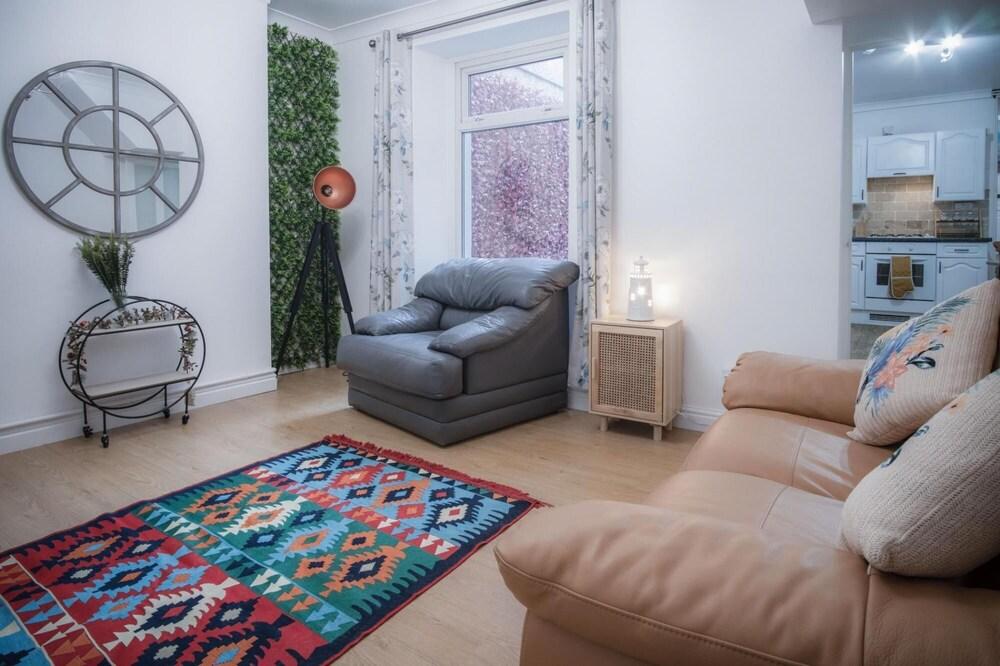 Langland Road - 1 Bedroom Apartment - Mumbles