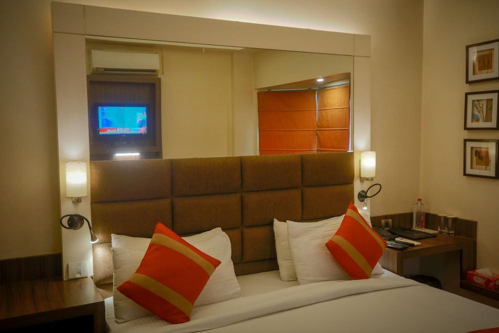 ARIF CASTLES LUCKNOW