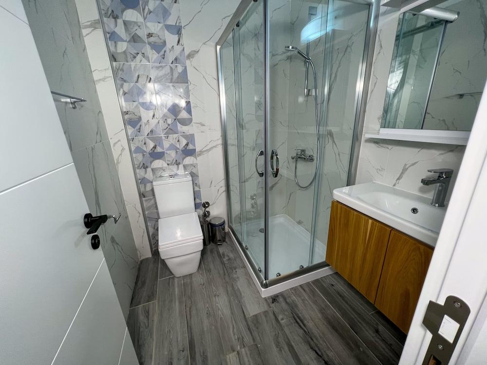 Caesar Blue Aqua Club