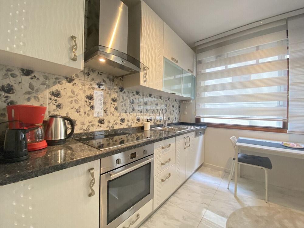 Colourful House in Kad k y