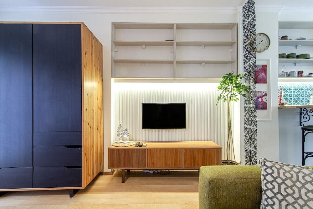 Gorgeous Flat With Central Location in Sisli