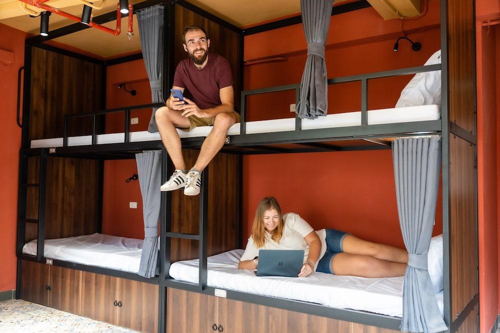 Mad Monkey Hanoi - Hostel