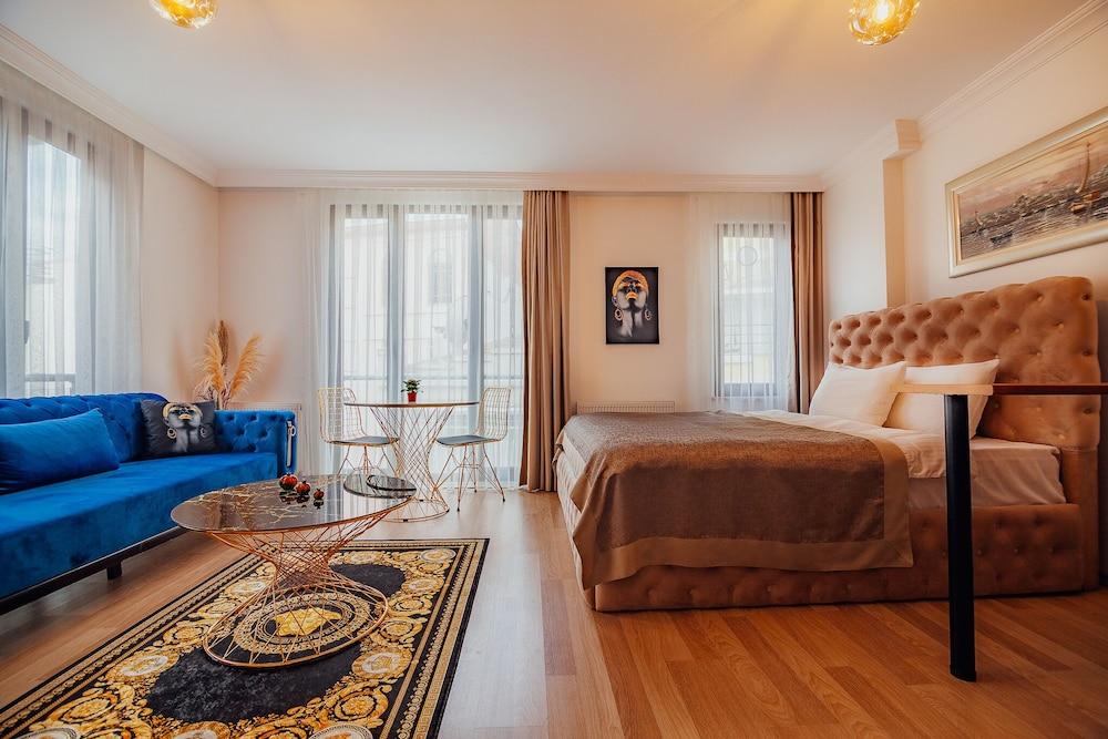 Taksim Wonder Suites