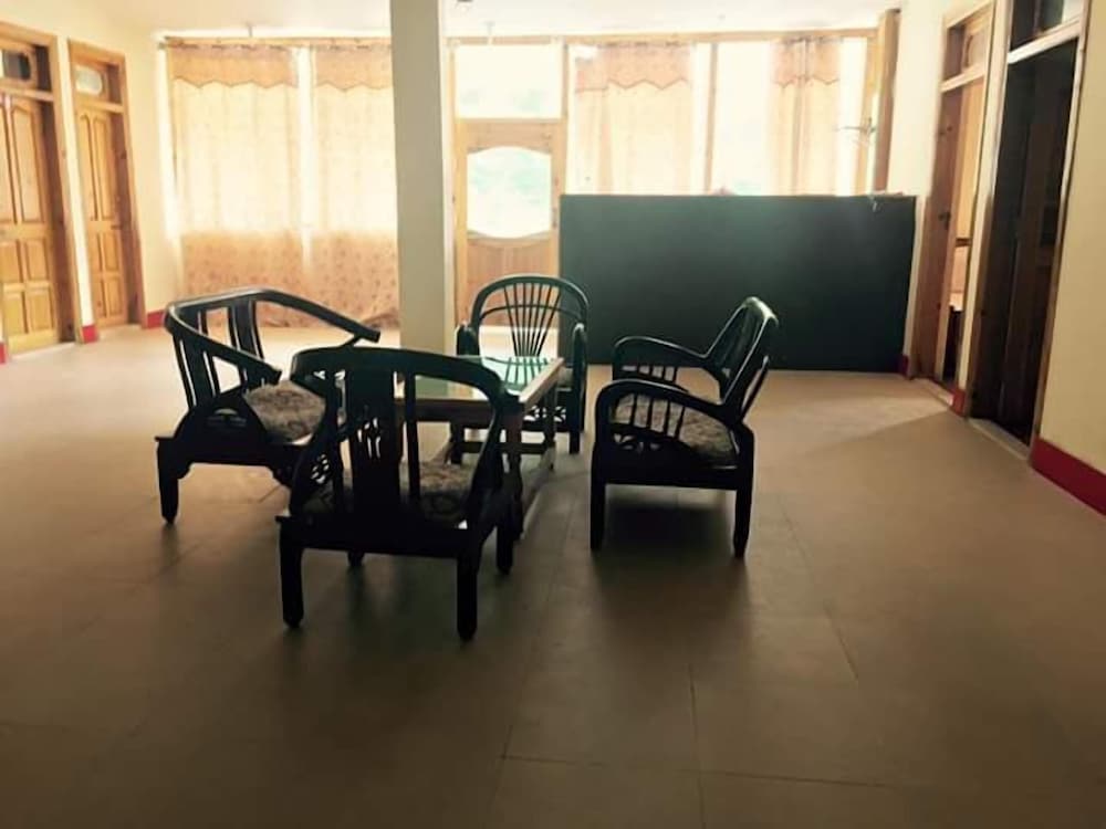 HOTEL AL-HAYAT Murree