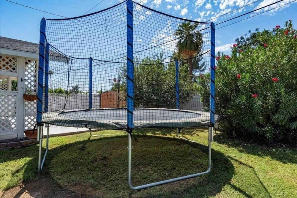 Relaxing Arcadia Getaway w/ Pool and Game Room!