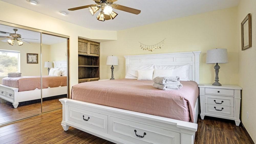 Fountain Hiils 4 Bdrm W/breathtaking Views & Pool!