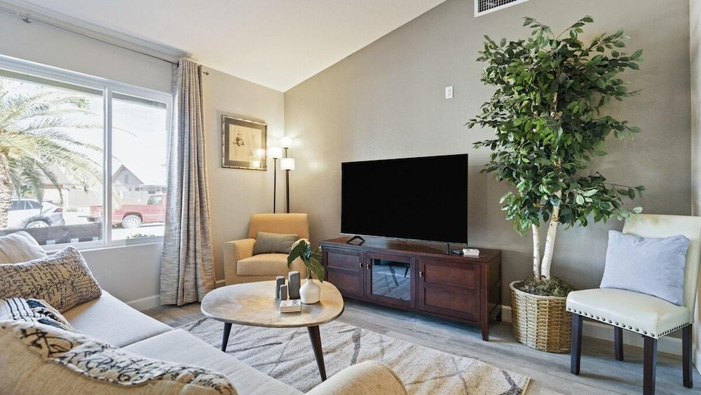 Modern and Stylish Remodeled 4 Bdrm w/ HTD Pool!