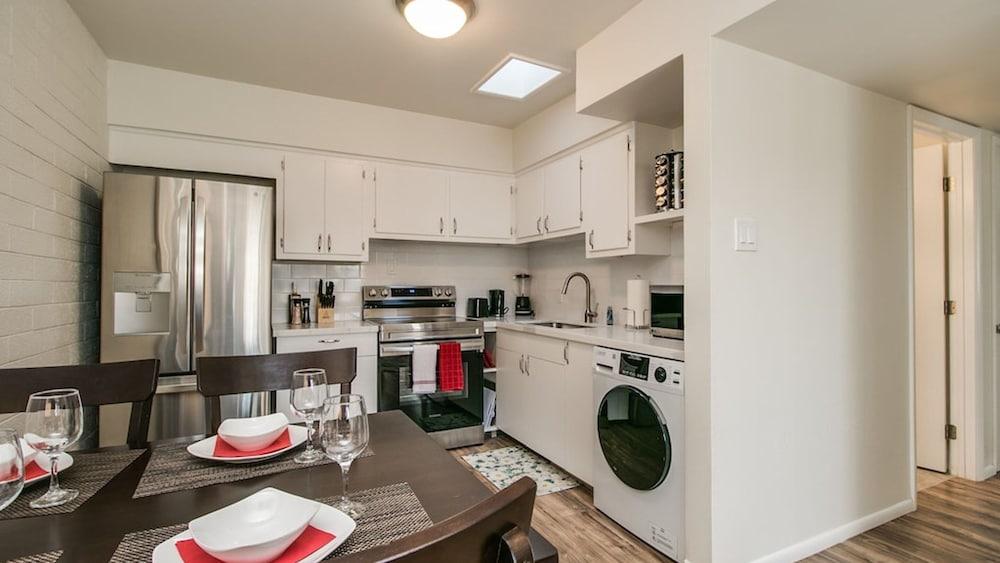 Cozy Arcadia Hideaway W/charm & Style!