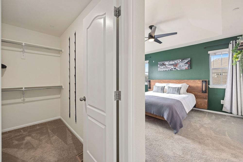 Modern & Stunning Home Near Breweries and Old Town!