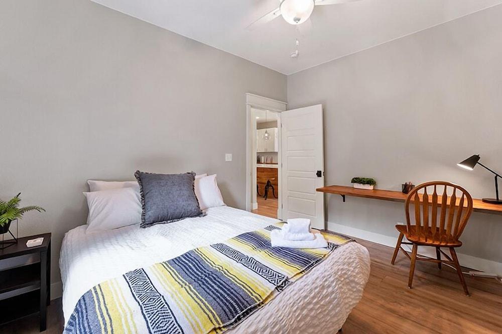 Cozy Chic Home in Downtown Loveland!