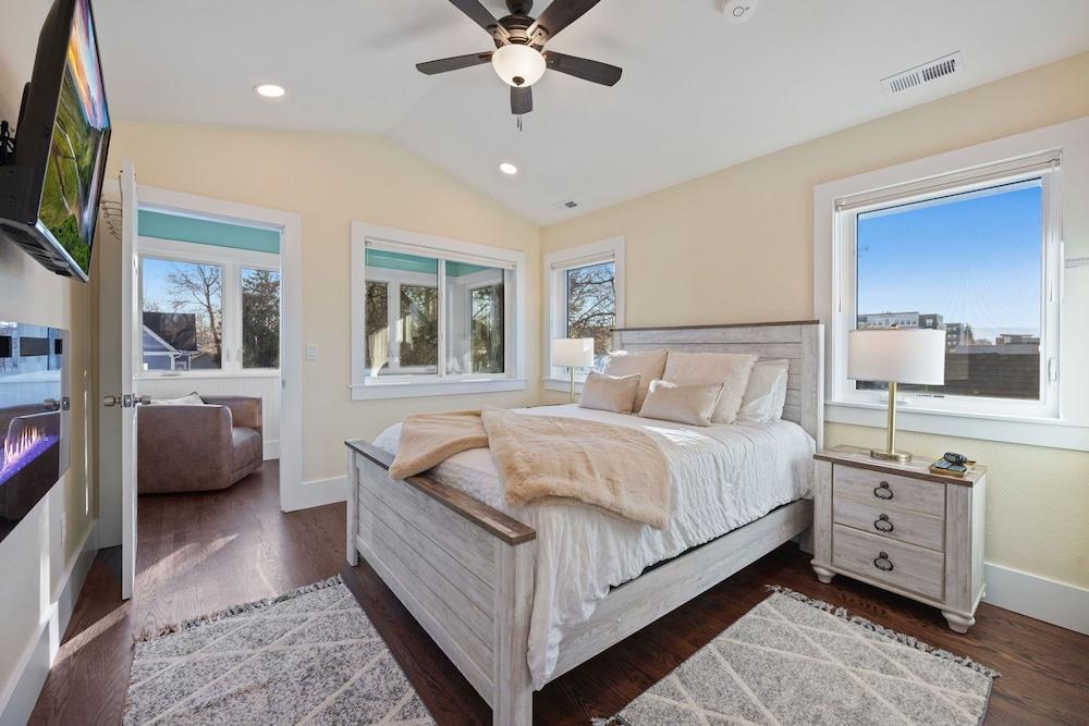 Cozy Home in Downtown Loveland W/ Free Bikes!