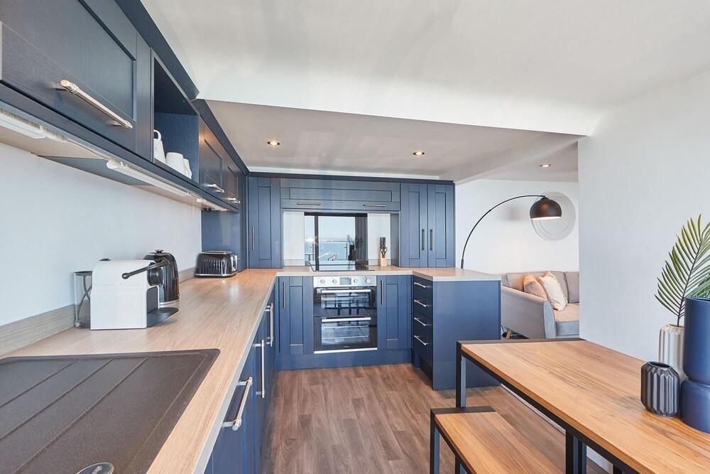 Host Stay Penthouse Pier View