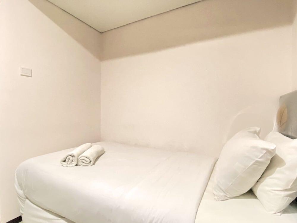 Homey And Cozy 2Br At Gateway Pasteur Apartment