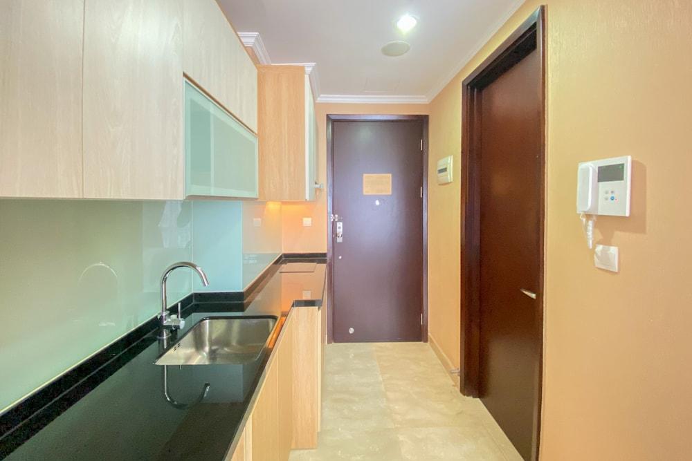 Nice Designed And Homey Studio At Menteng Park Apartment