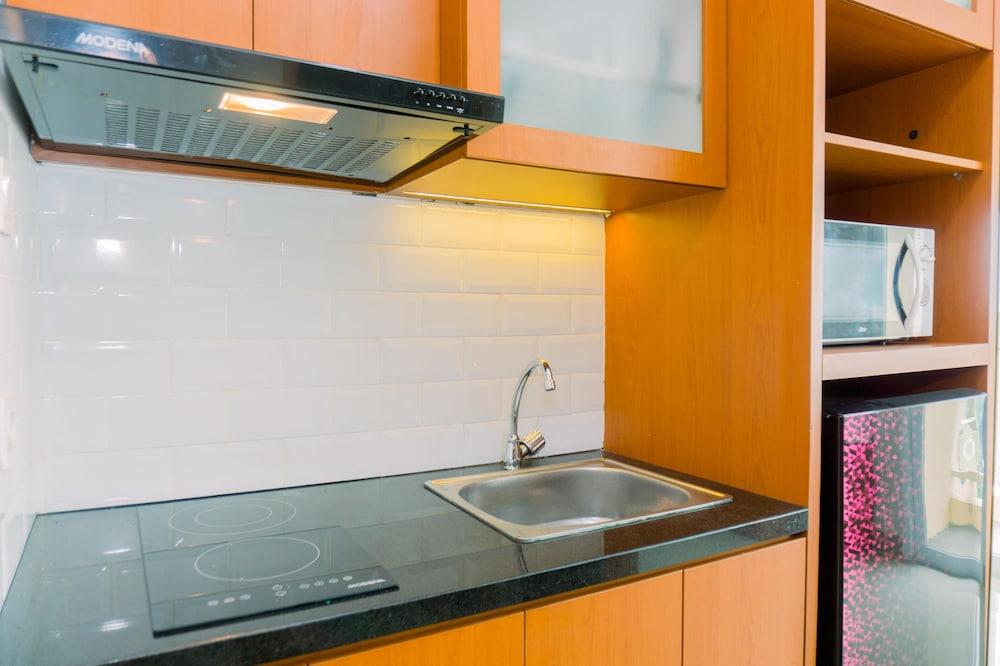 Cozy Studio Apartment At 6Th Floor B Residence