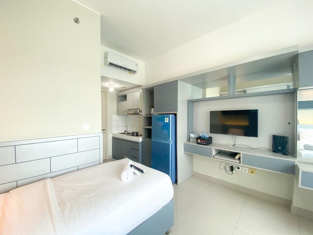 Restful Studio At Springlake Summarecon Apartment Near Mall