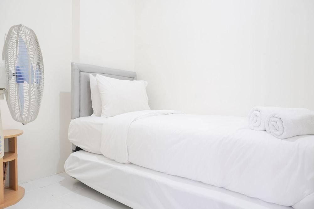 Luxury 2Br At 8Th Floor Menteng Square Apartment