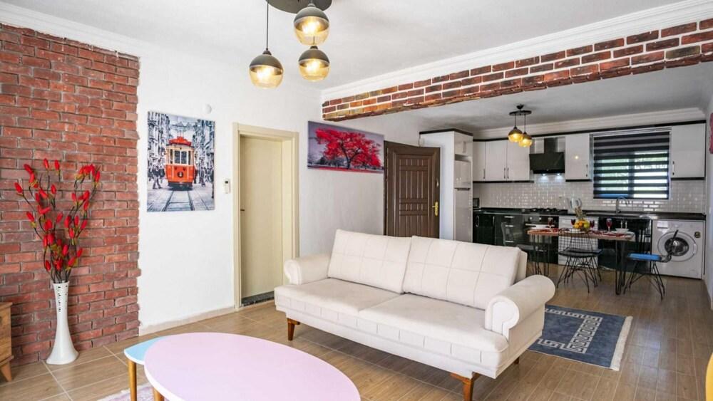 Villa With Pool Jacuzzi and Sea View in Kas