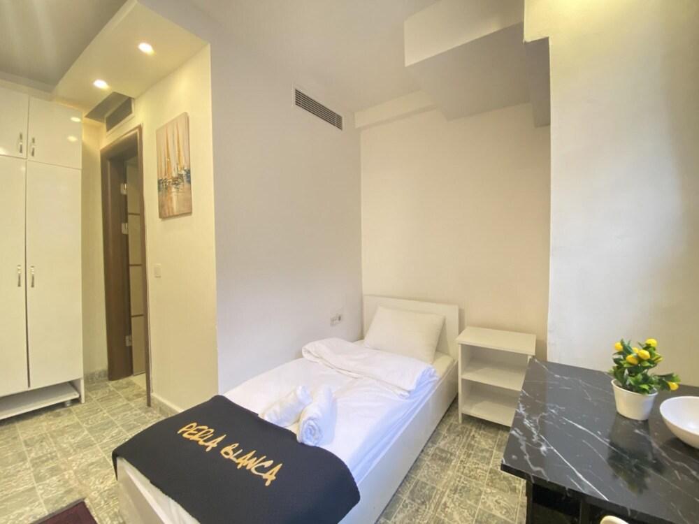 P2611 in Stanbul With 1 Bathrooms