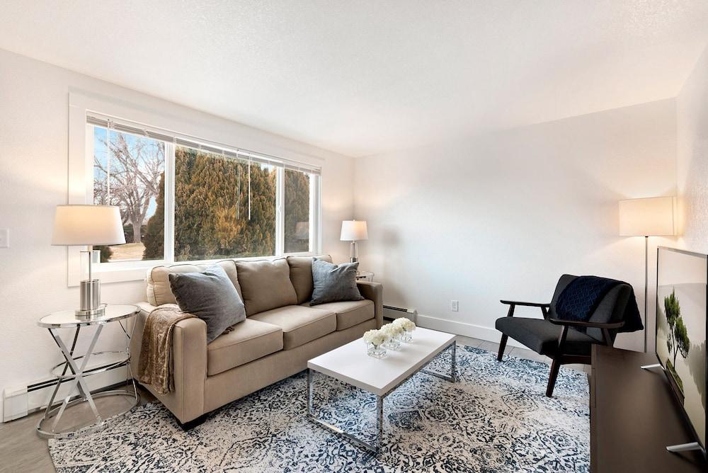 Comfortable Abode Near Historic Downtown