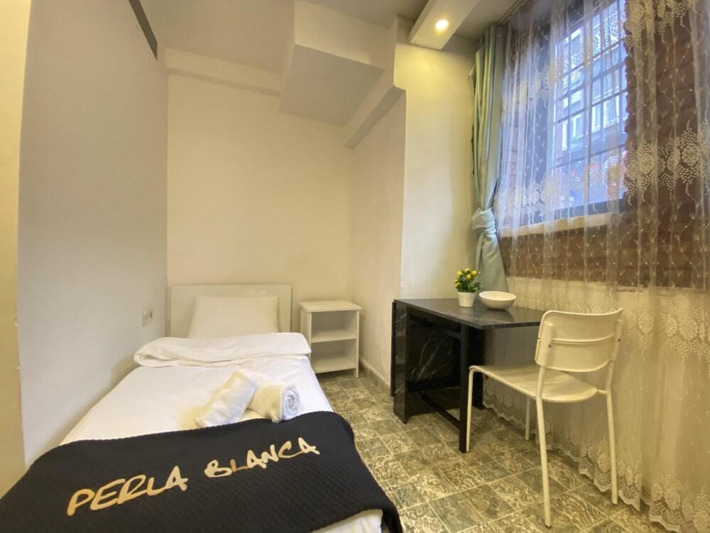 P2611 in Stanbul With 1 Bathrooms