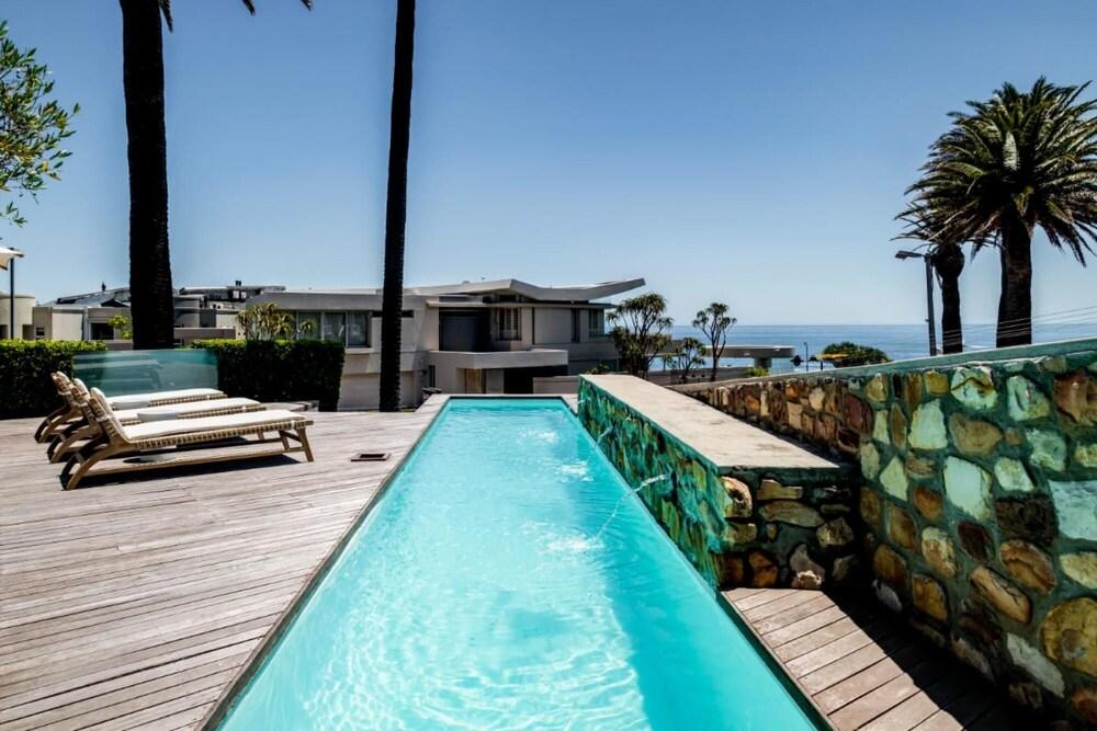 Sedgemoor Villa in Camps Bay