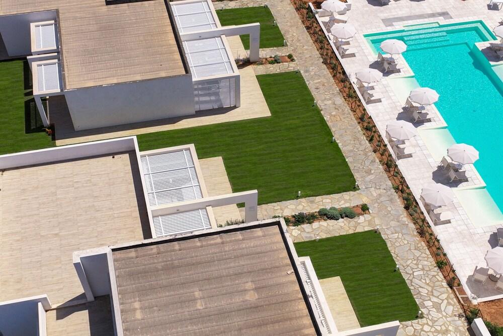 Capo Falcone Premium