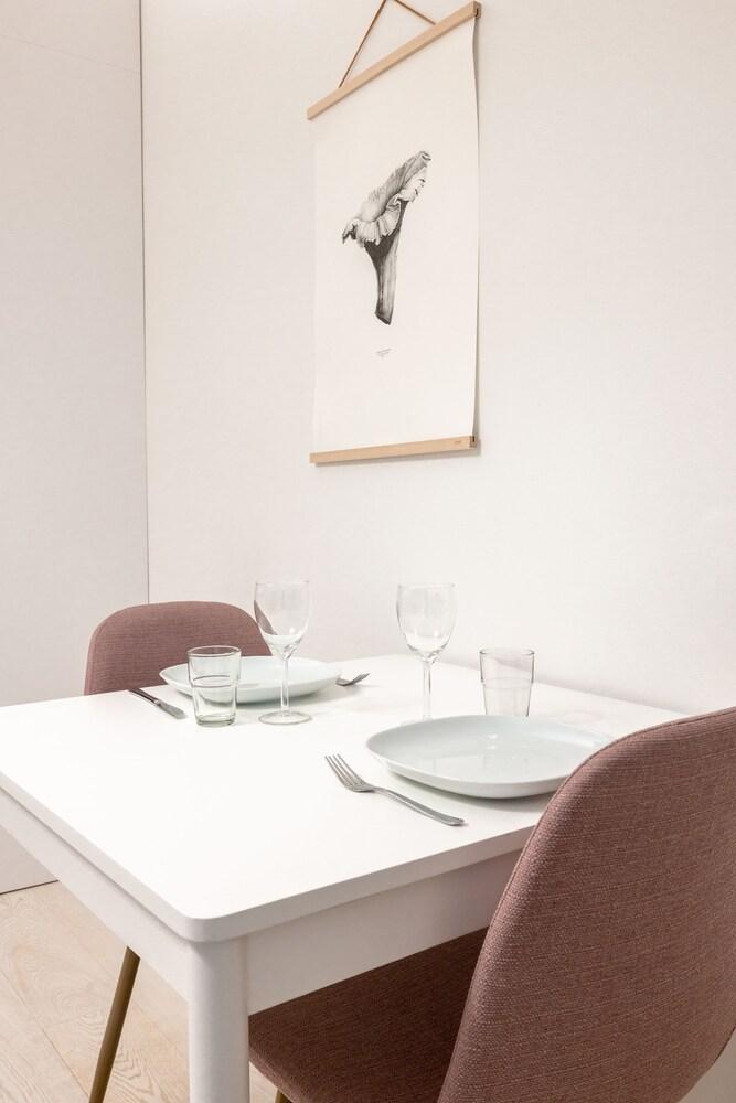 2ndhomes Modern 1BR Scandinavian Home