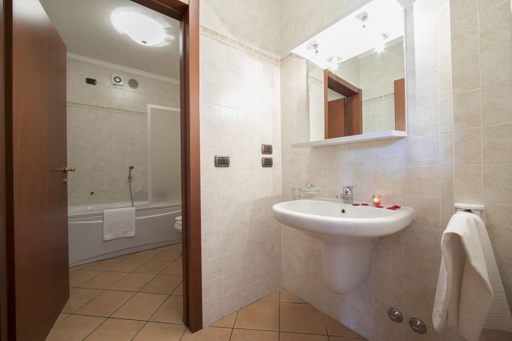 Porto Letizia S14 B1